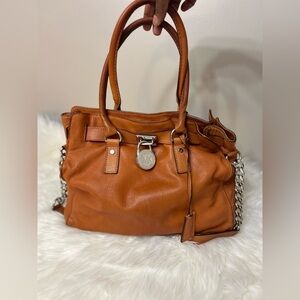 Michael Kors Hamilton East West Bisque Pebbled Leather